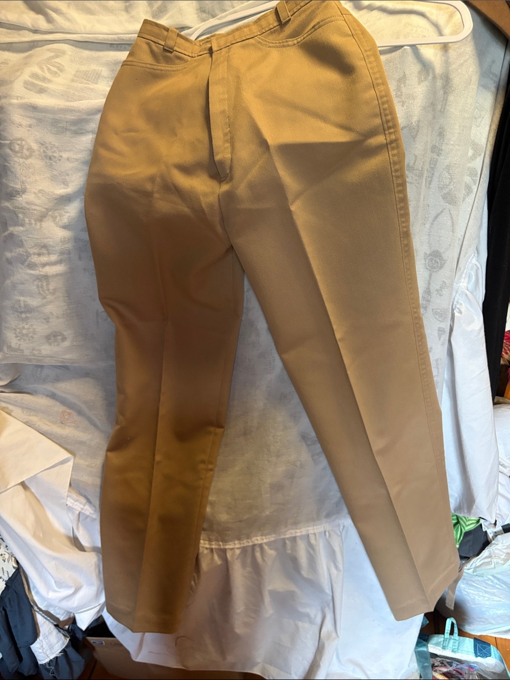 Women’s Slim Fit Chino Pants in Khaki